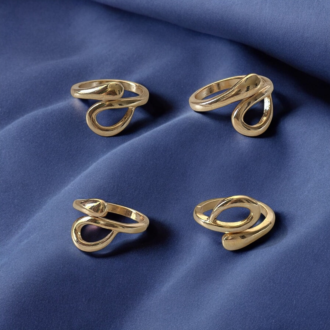 Unique ring