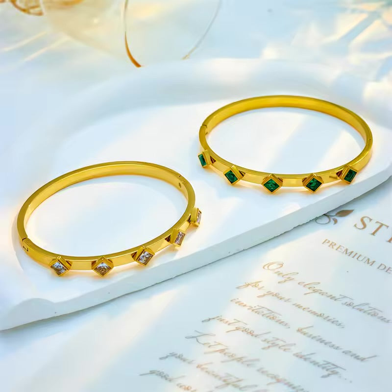Stone bracelet