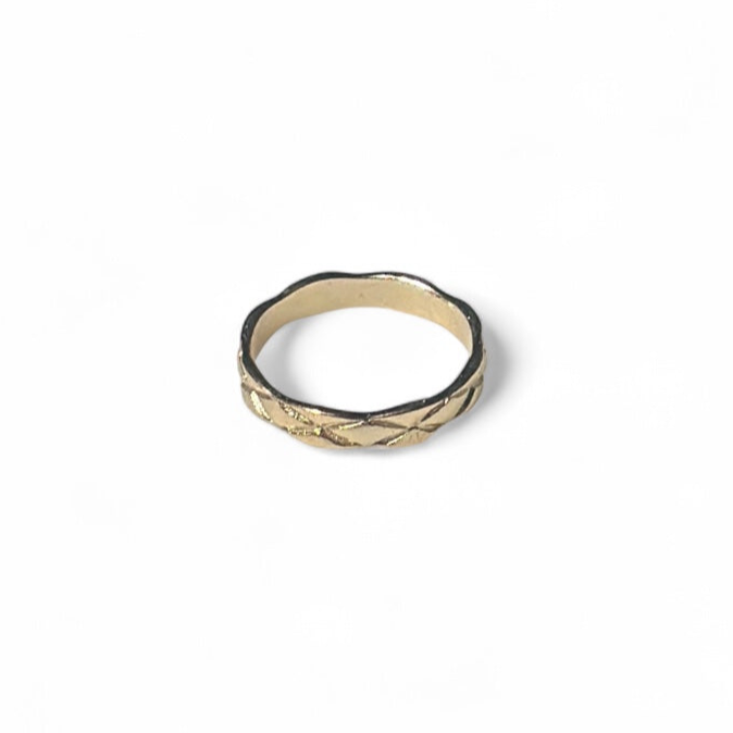 Simple ring