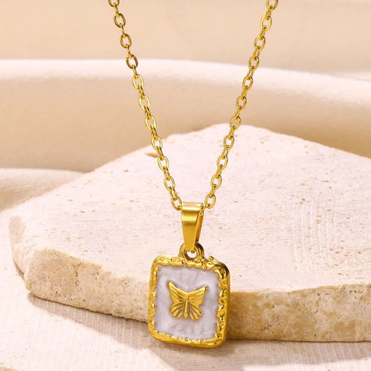 BUTTERFLY PENDENT necklace