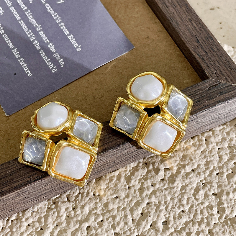 ELEGANCE REFLECTS 925 silver earring