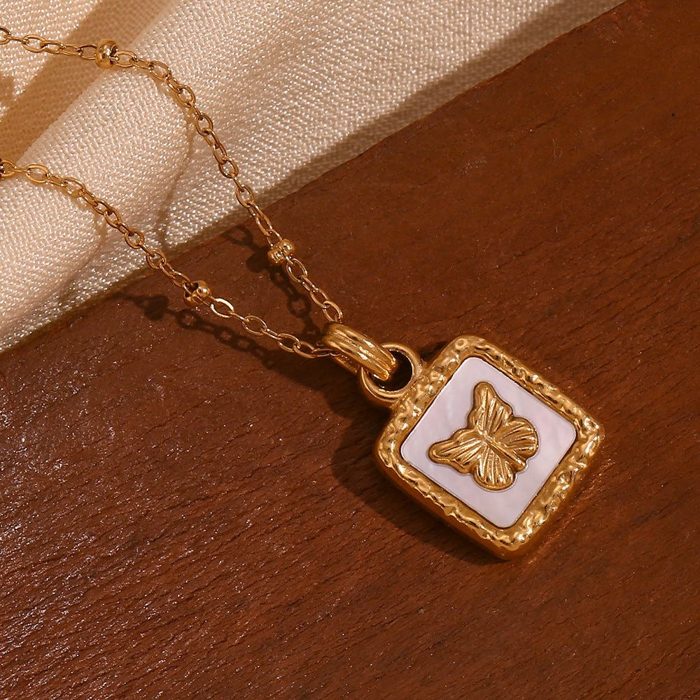 BUTTERFLY PENDENT necklace