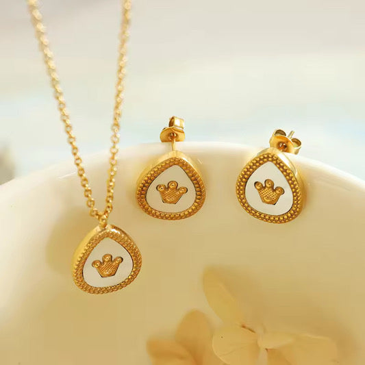 CROWN necklace set