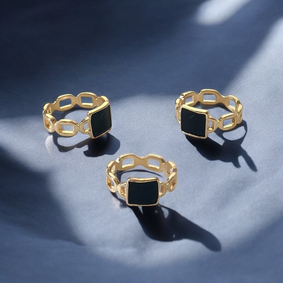 Black square ring