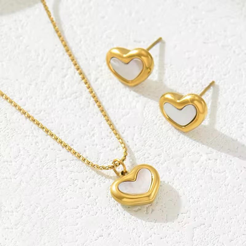 WHITE HEART NECKLACE SET