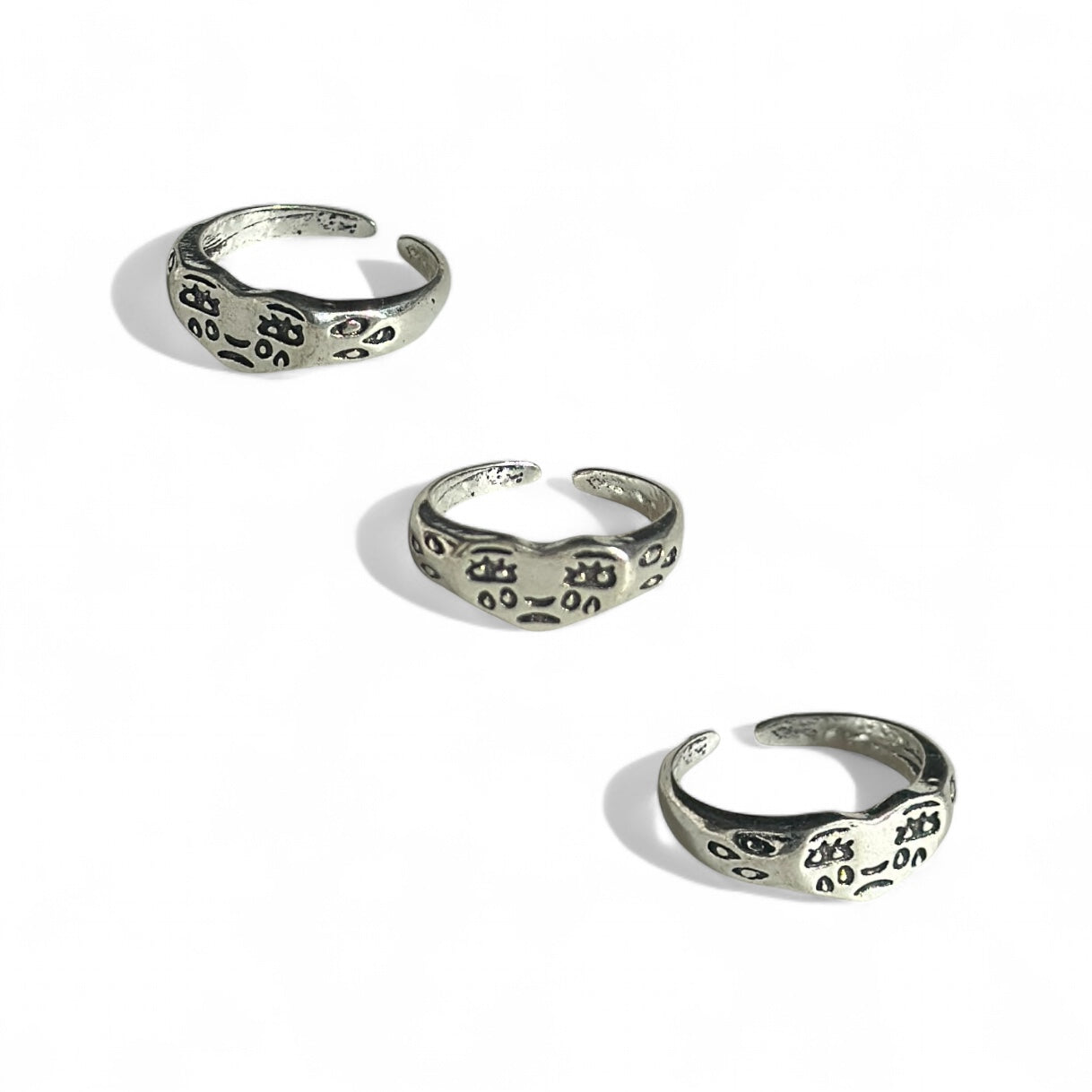 Crying heart ring