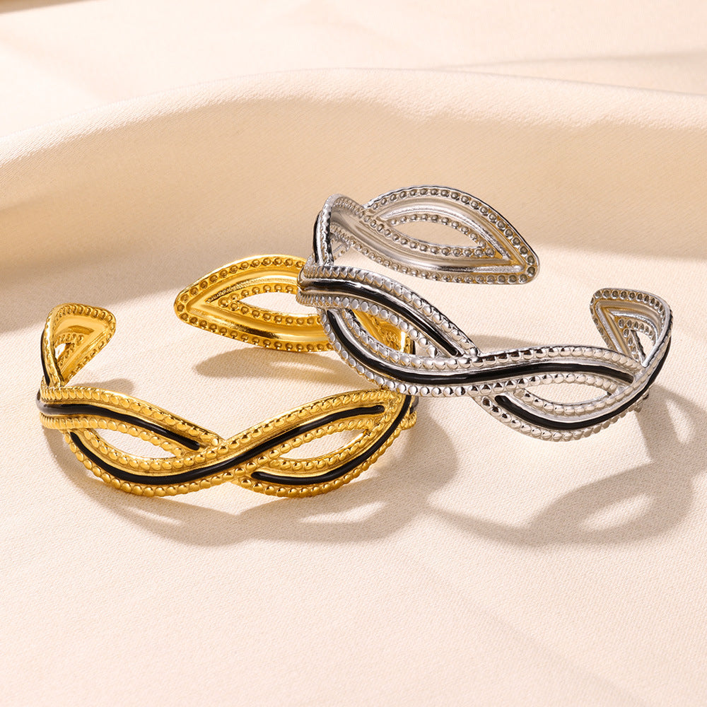 Blacken gold bracelet
