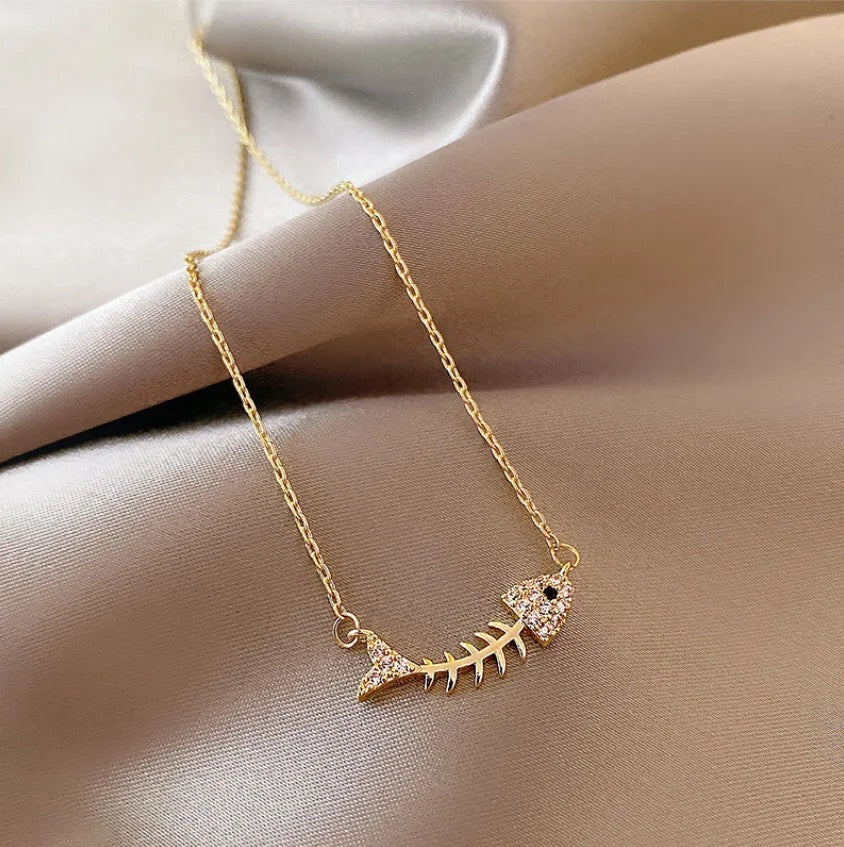 FISH BONE necklace