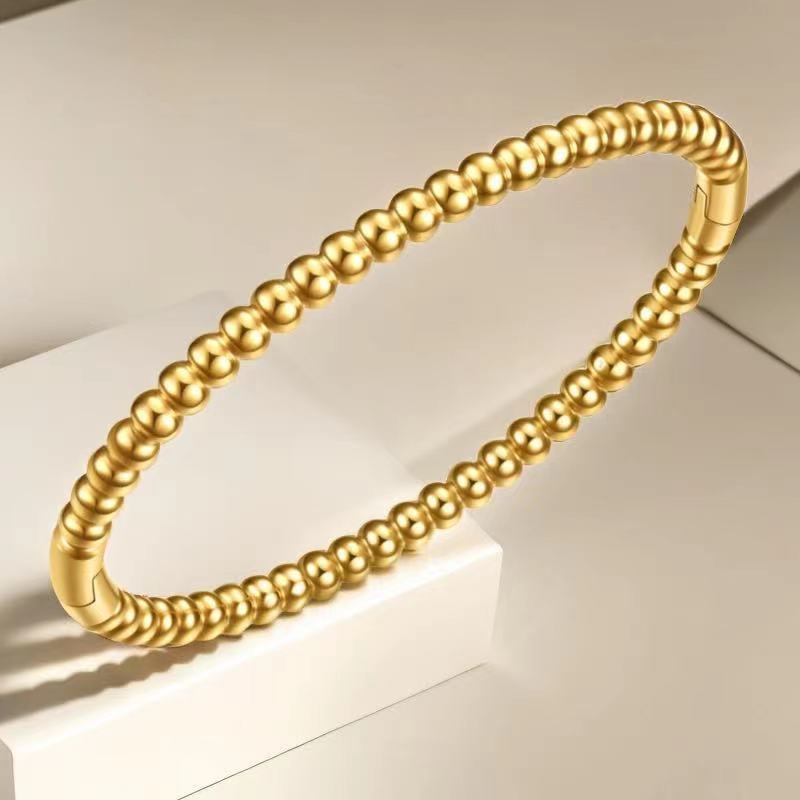 Formal bracelet
