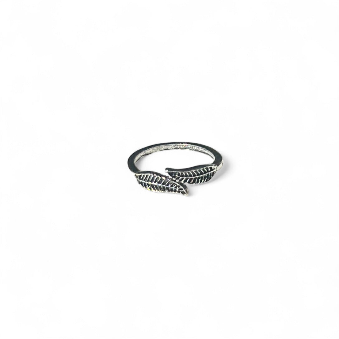 Double leaf ring