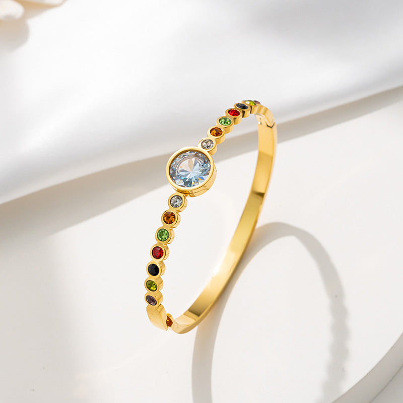 Bracelet of stones