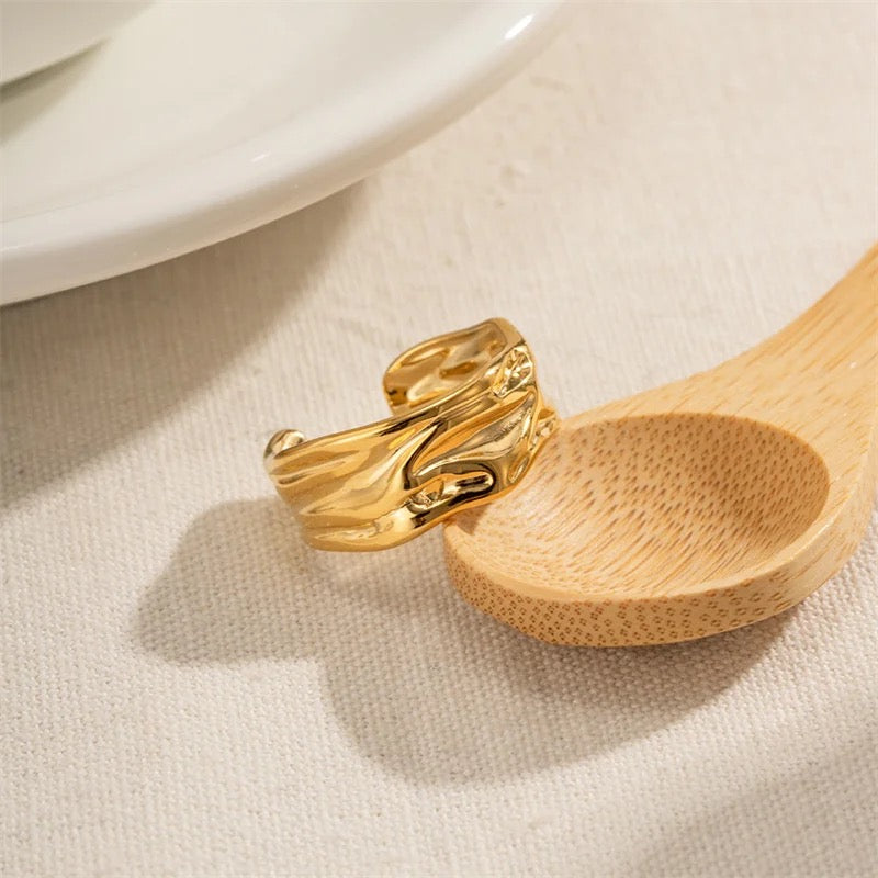 TREASURE RING