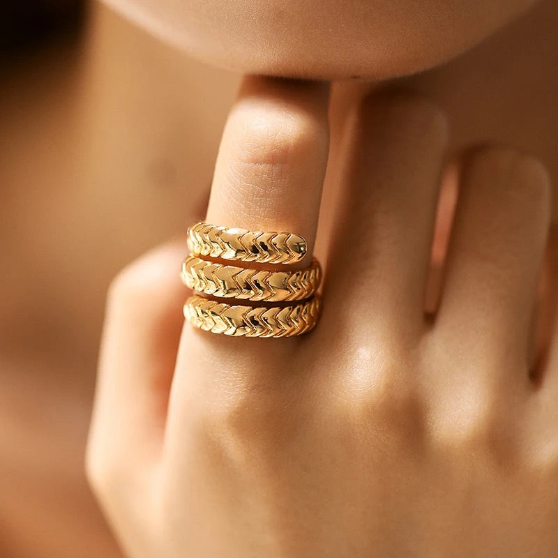 LUCIA AESTHETE RING