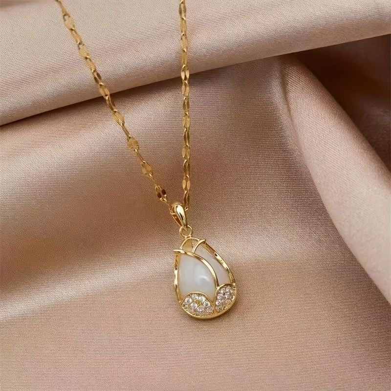 LOTUS necklace