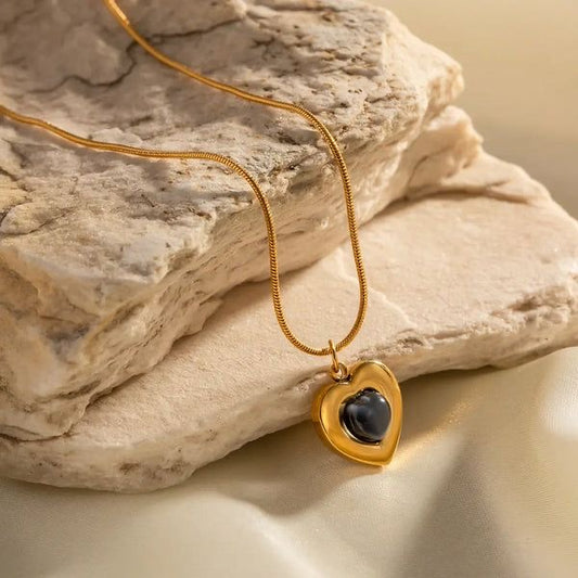 DARK HEART necklace