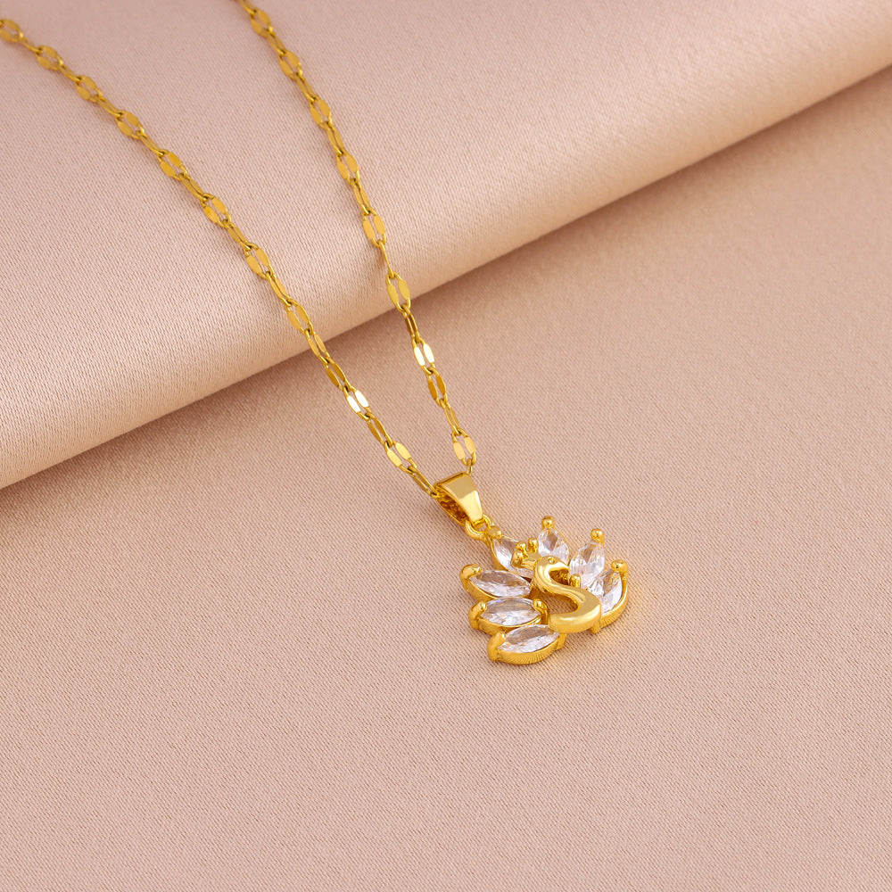 Swan necklace set