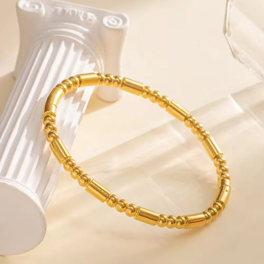 Bangle bracelet