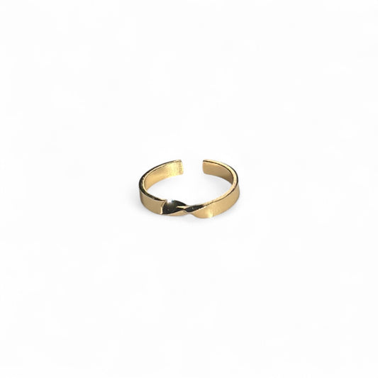 Simple twist ring