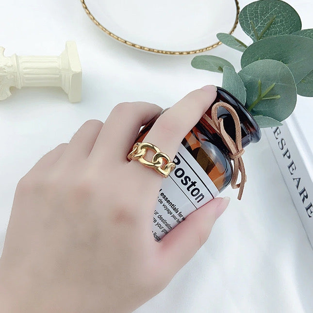 CHAIN AESTHETE RING