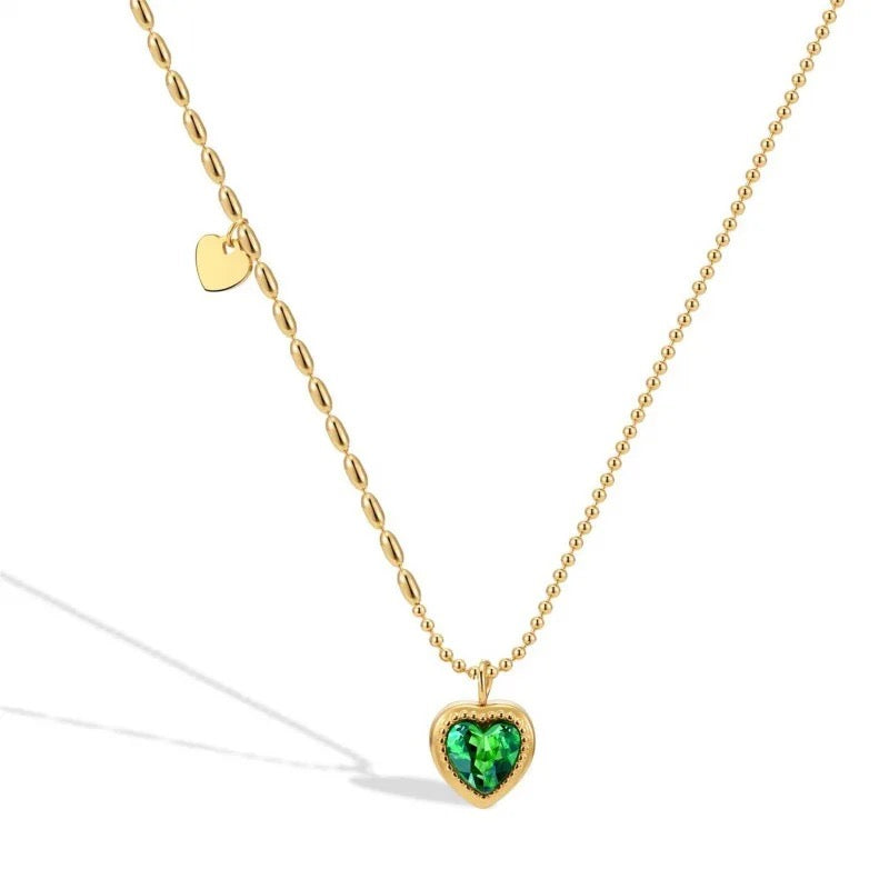 GREEN HEART necklace
