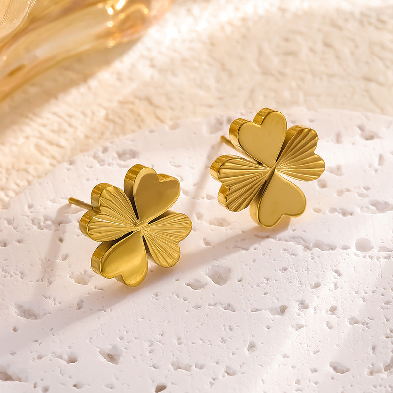 LUCKY CHARM necklace set