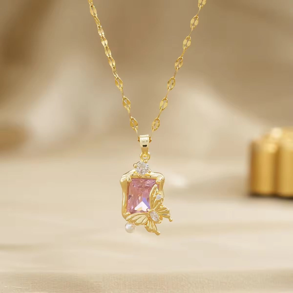 PINK CRYSTAL FLY necklace