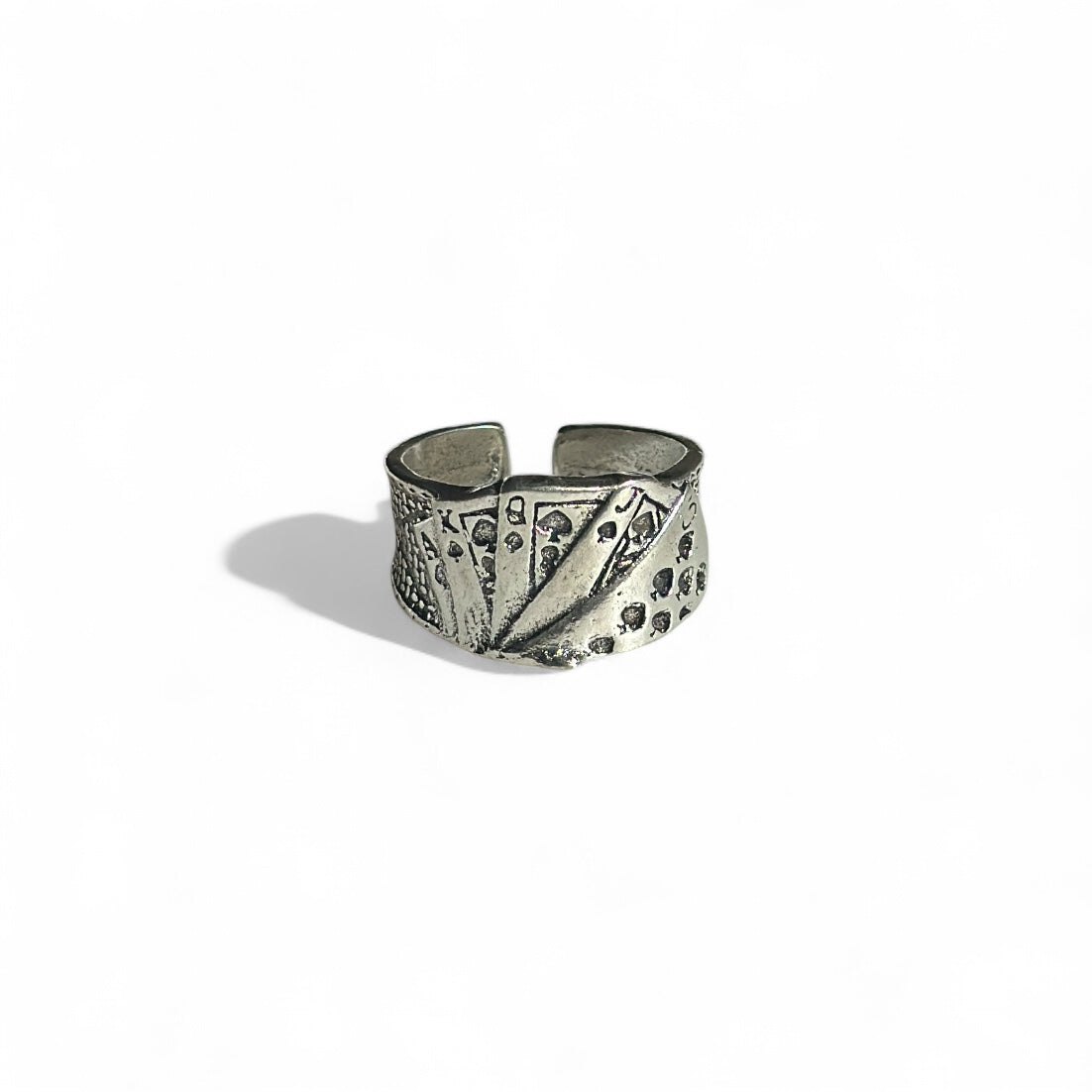 E aesthetic card ring