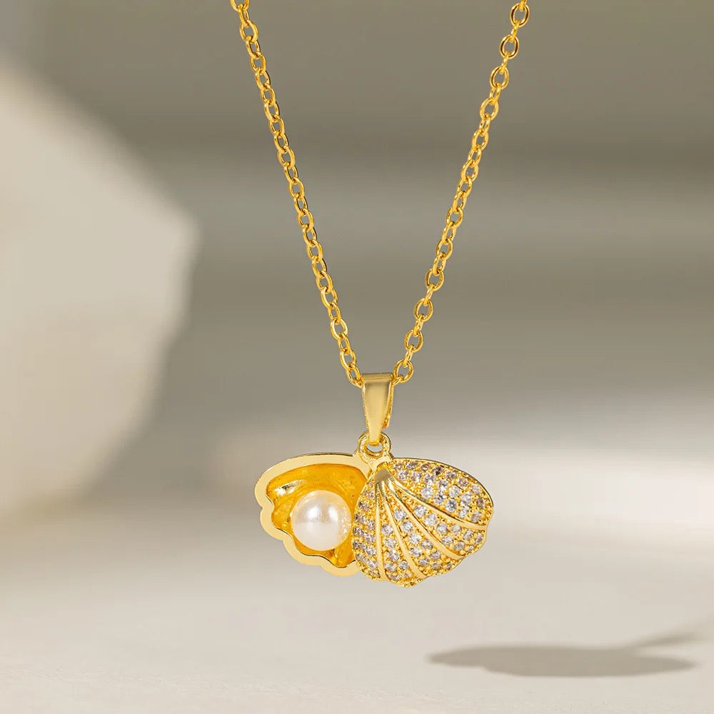 SHELL PEARL necklace