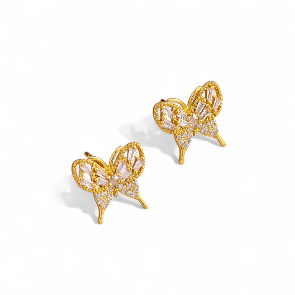 Pretty butterfly necklace