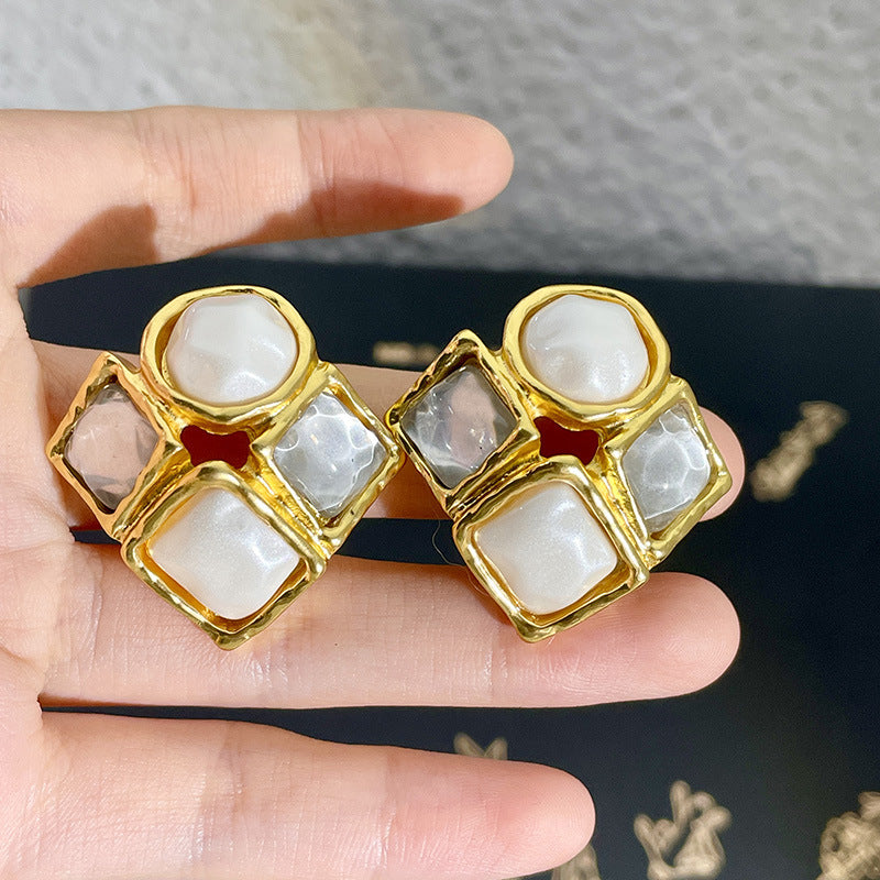 ELEGANCE REFLECTS 925 silver earring