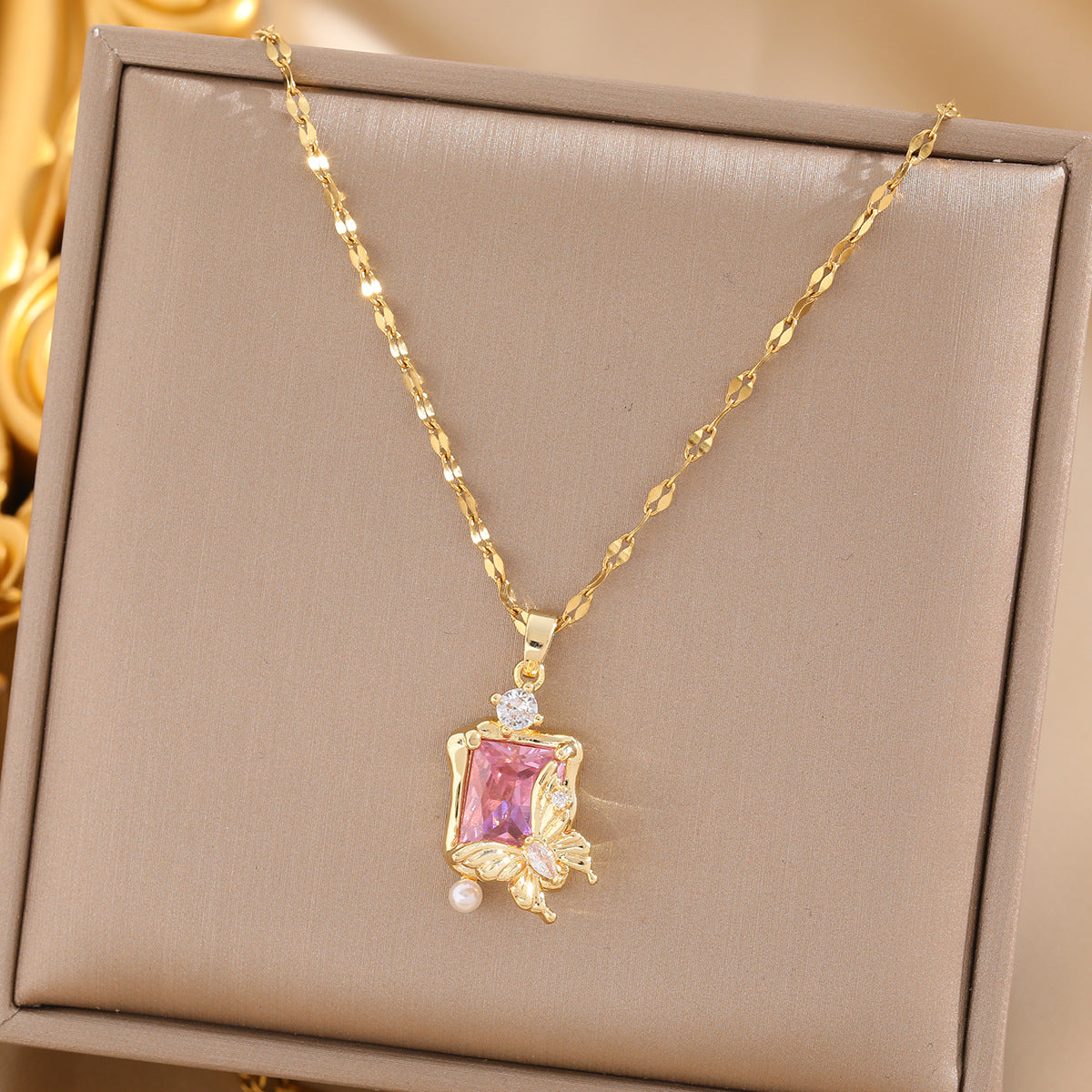PINK CRYSTAL FLY necklace