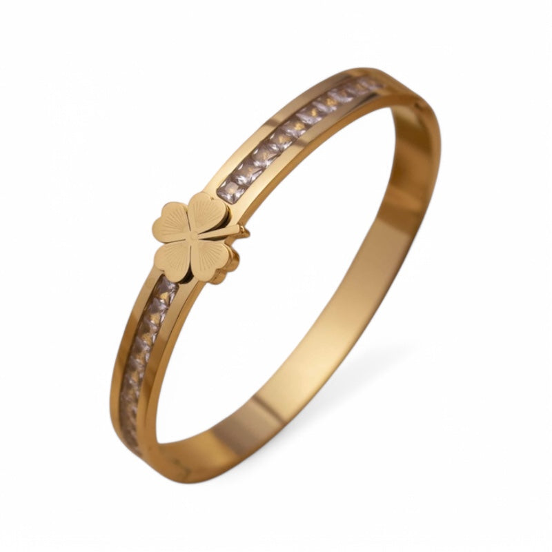 Lucky leaf bracelet