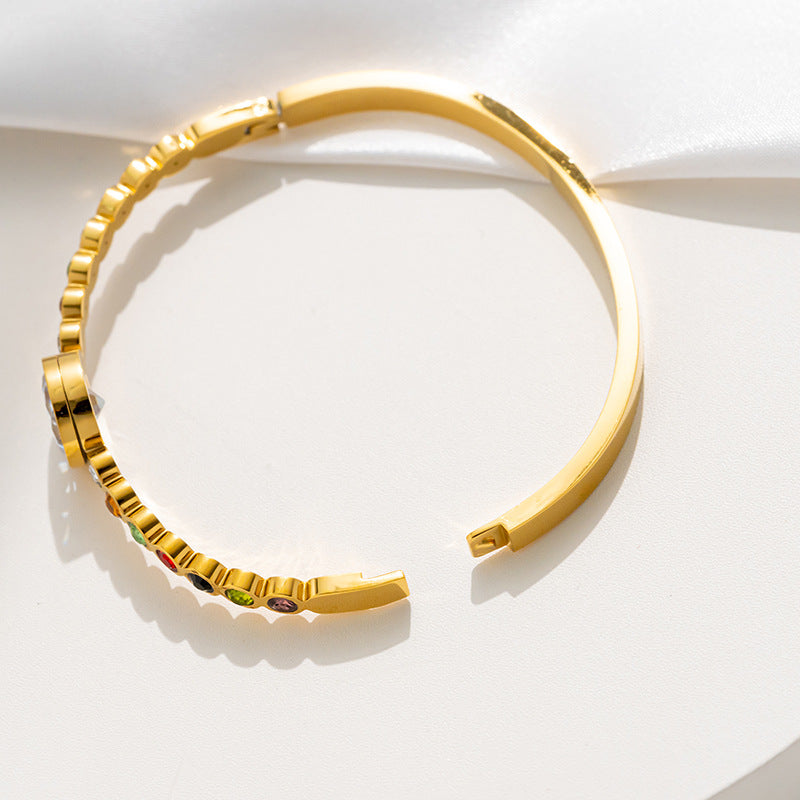 Bracelet of stones