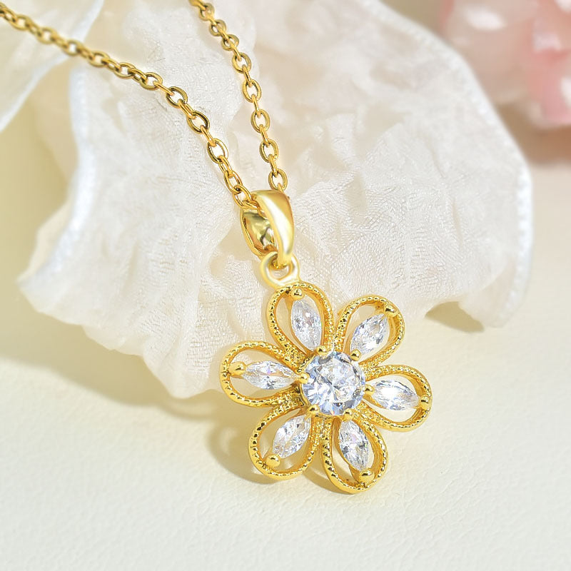 STONE FLOWER necklace