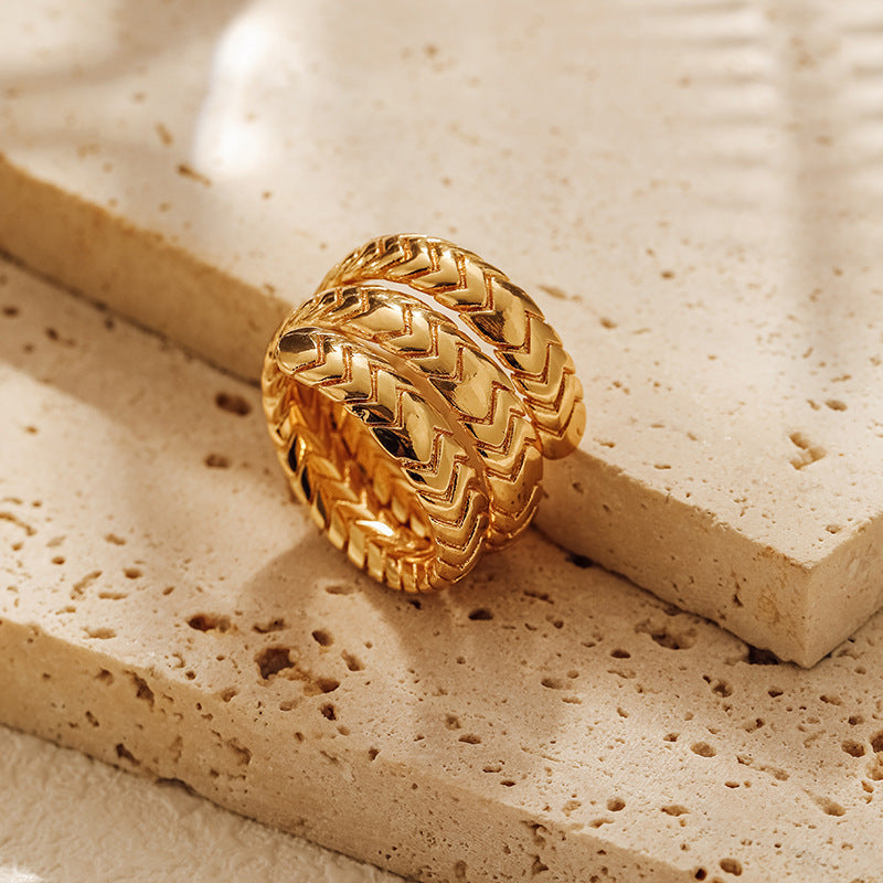 LUCIA AESTHETE RING