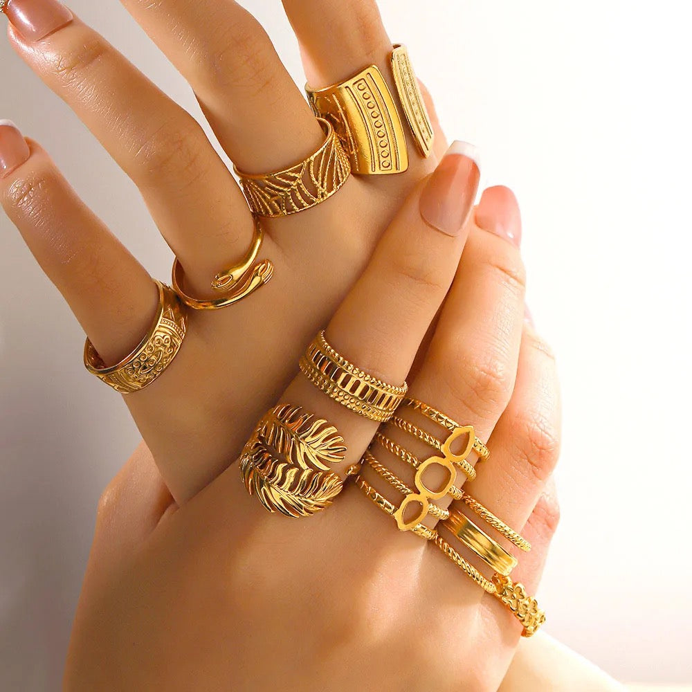 MYKA RING AESTHETE
