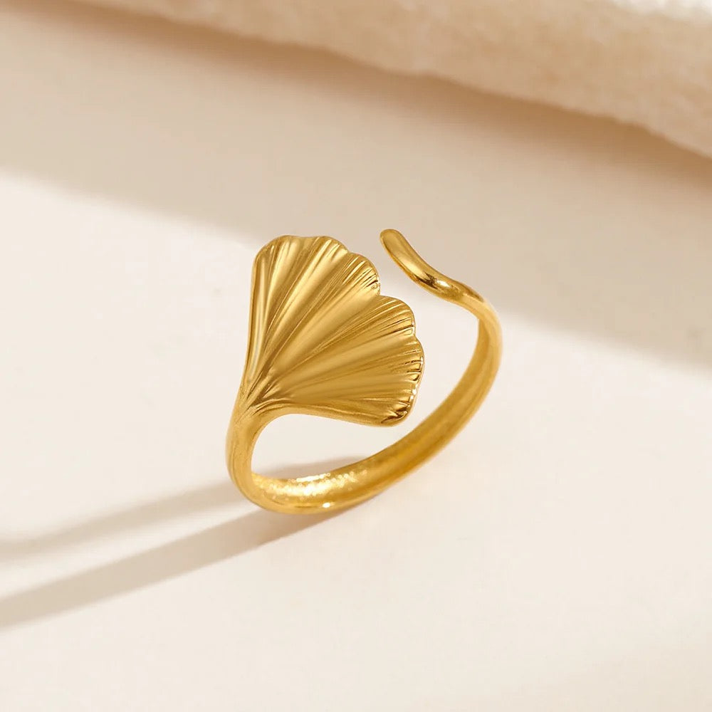 ANNA AESTHETE RING
