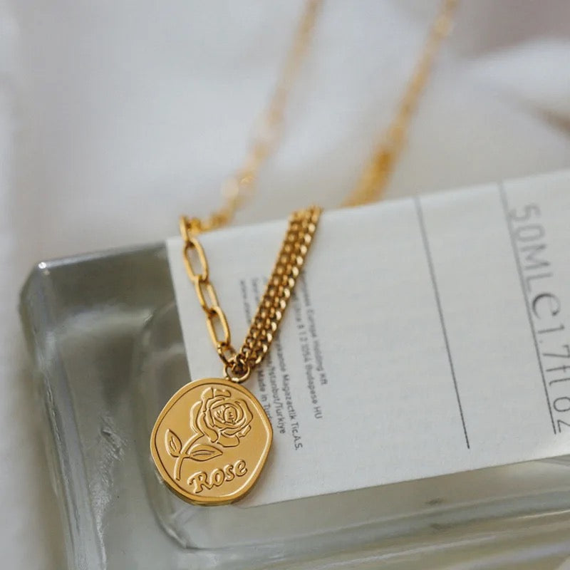 ROSE FONCÉ necklace