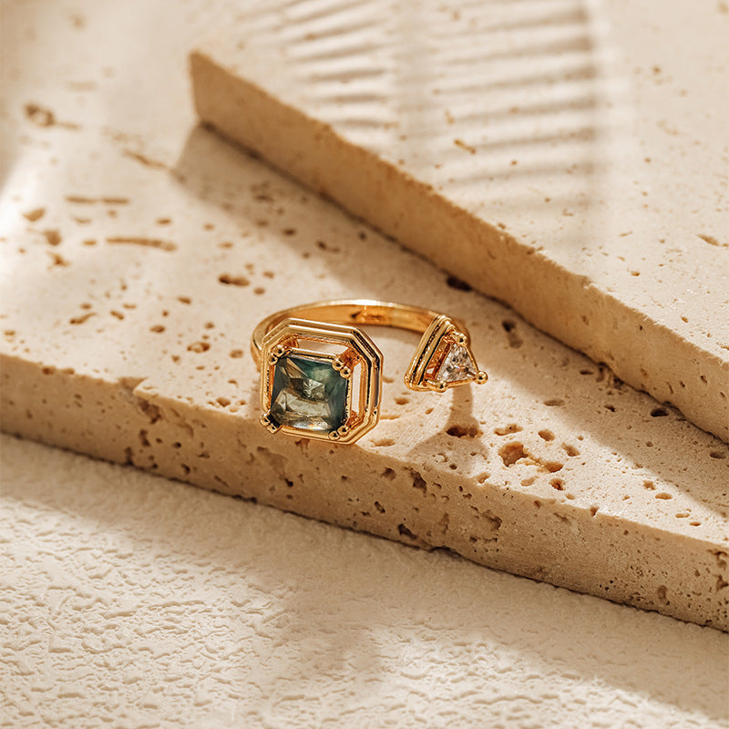 AKAI AESTHETE RING