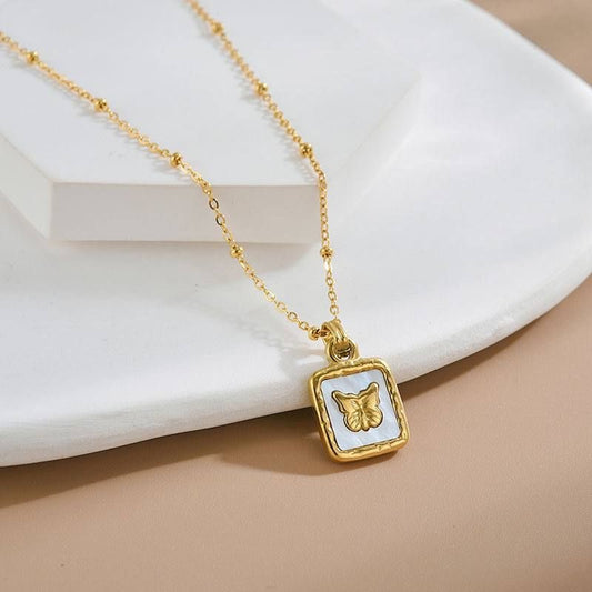 BUTTERFLY PENDENT necklace