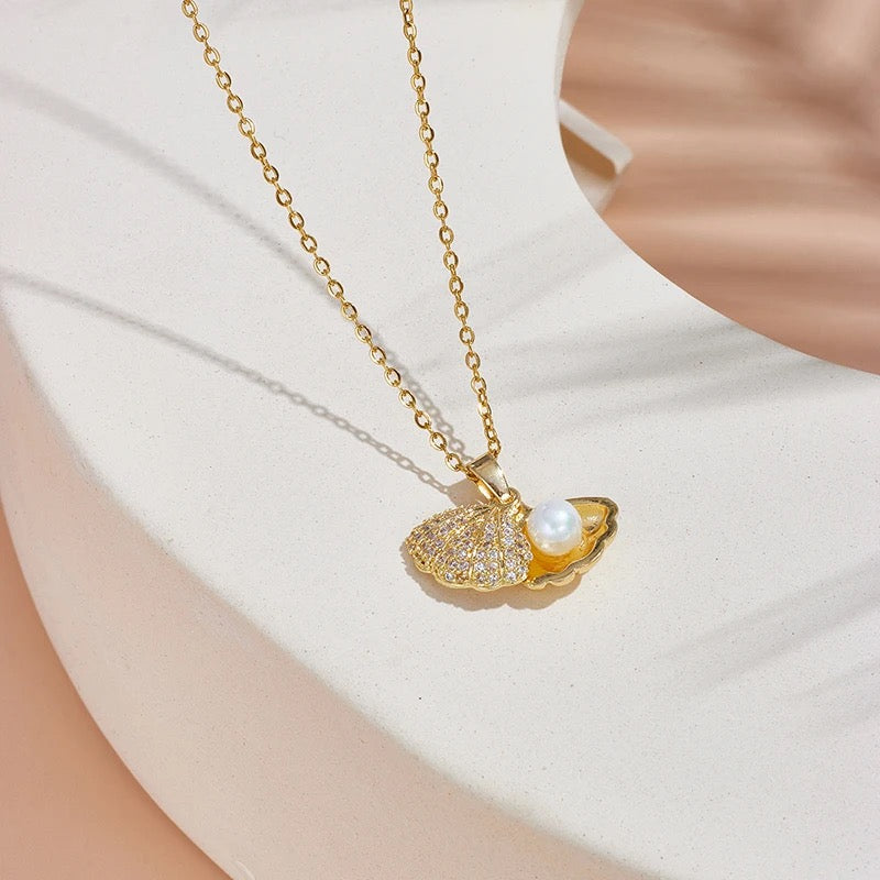 SHELL PEARL necklace