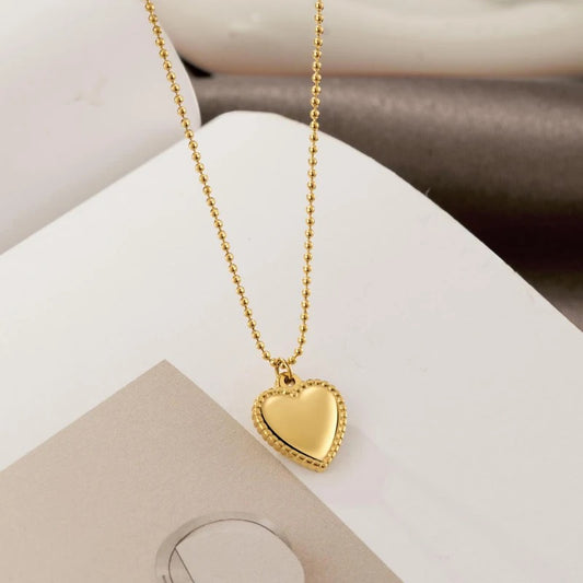 GOLDEN HEART necklace