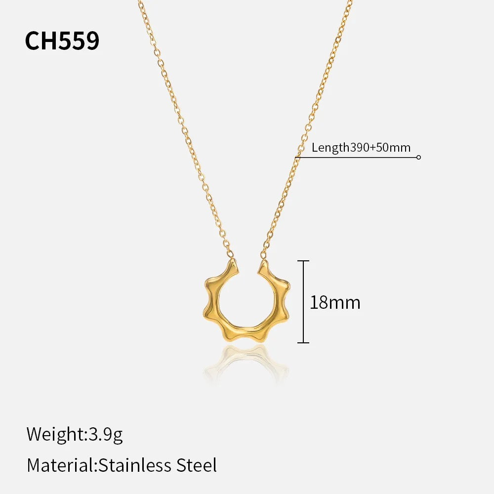 GEOMETRIC CIRCLE necklace