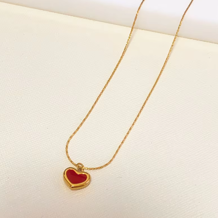 CUTE RED HEART necklace