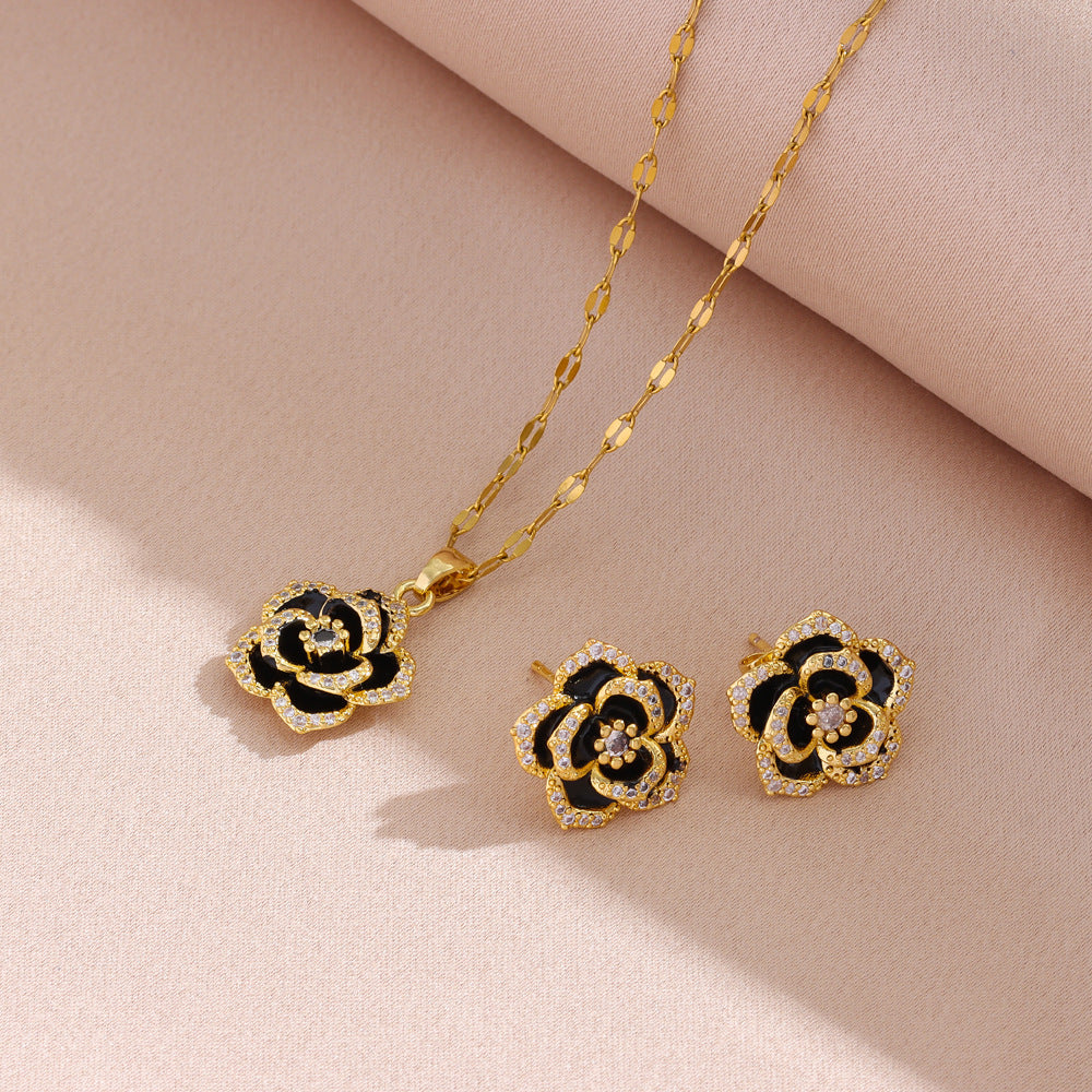 Pretty black flower necklace set