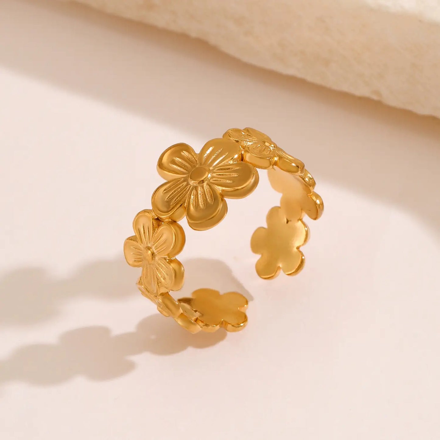 Flora aesthete ring