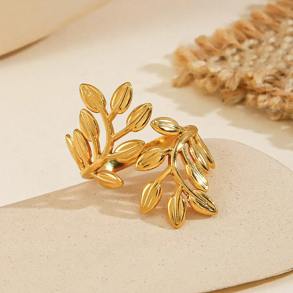 HOJA RING AESTHETE