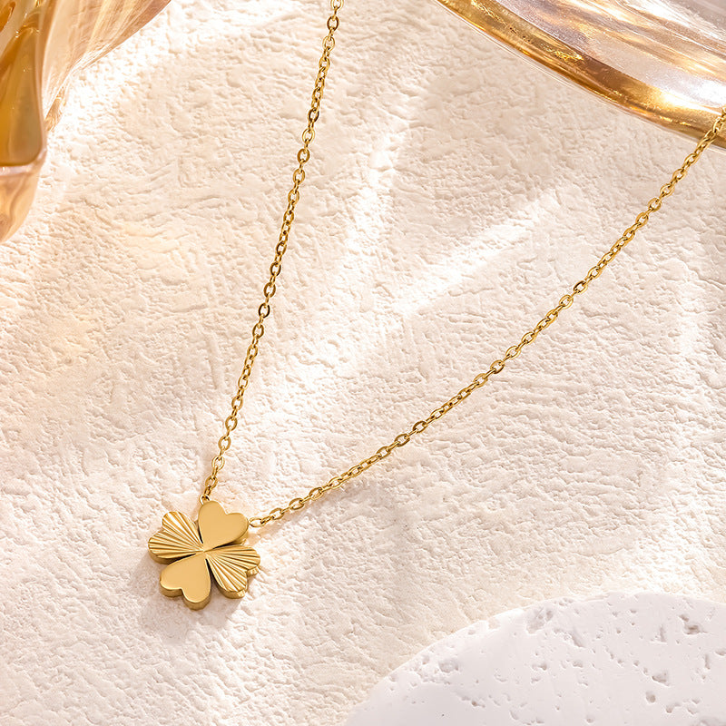 LUCKY CHARM necklace set