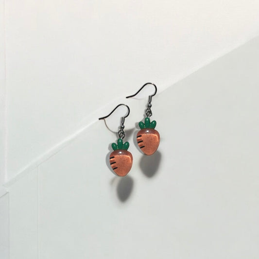 Carrot earring