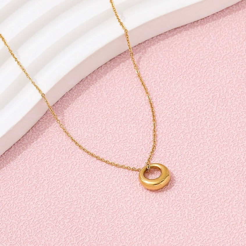 CIRCLE necklace